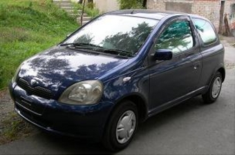 1999 Toyota Vitz