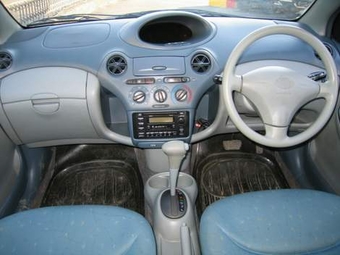 1999 Toyota Vitz