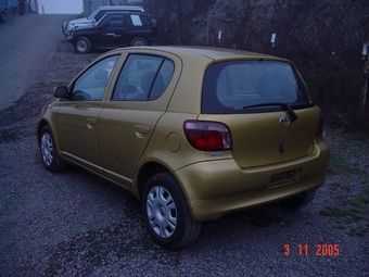 1999 Toyota Vitz