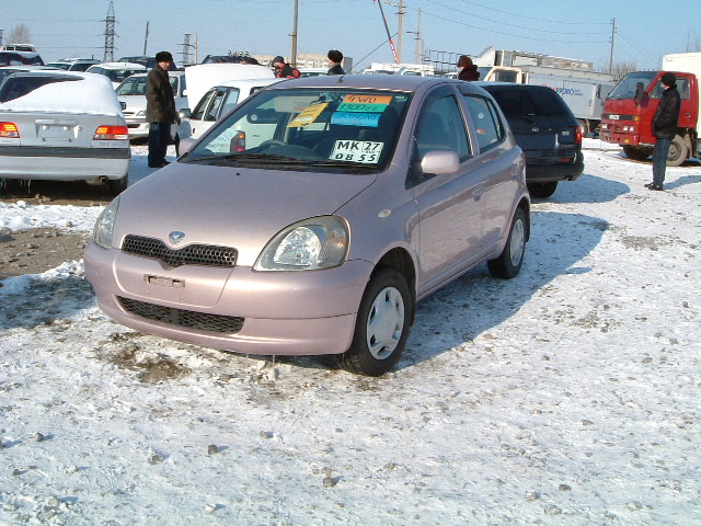 1999 Toyota Vitz