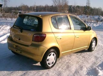 1999 Toyota Vitz