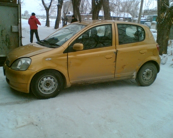 1999 Toyota Vitz