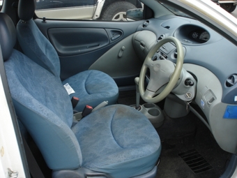 1999 Vitz