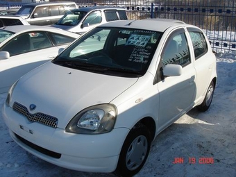 1999 Toyota Vitz