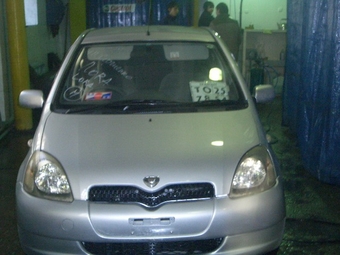 1999 Toyota Vitz