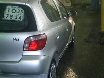 1999 Vitz