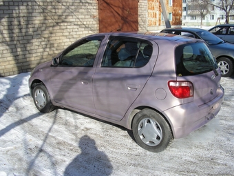 1999 Toyota Vitz