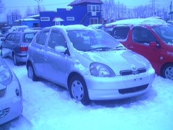 1999 Toyota Vitz