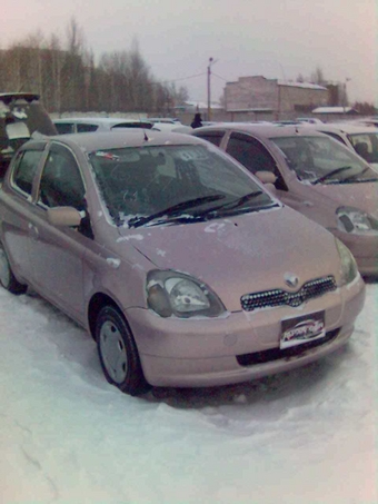 1999 Toyota Vitz