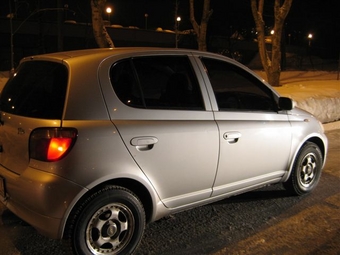 1999 Vitz