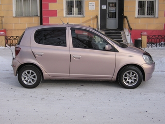 1999 Vitz