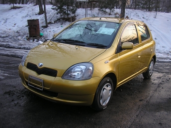 1999 Vitz