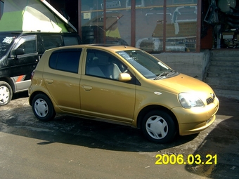 1999 Vitz