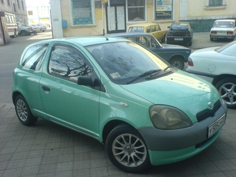 1999 Toyota Vitz