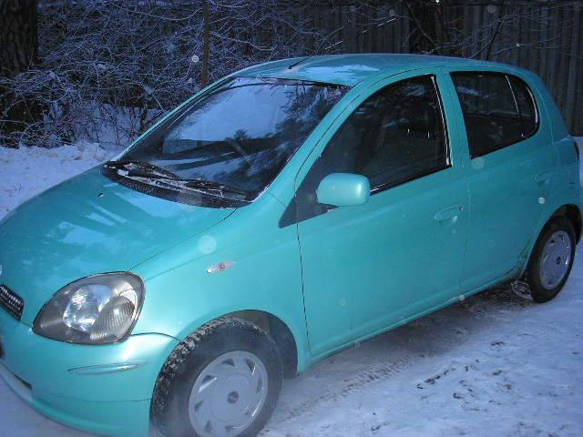 1999 Toyota Vitz