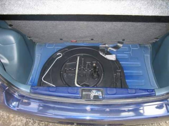 1999 Toyota Vitz