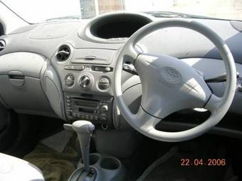 1999 Vitz