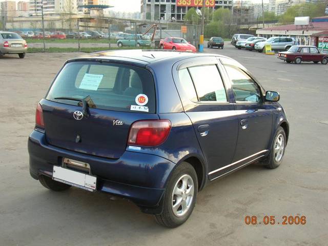 1999 Toyota Vitz
