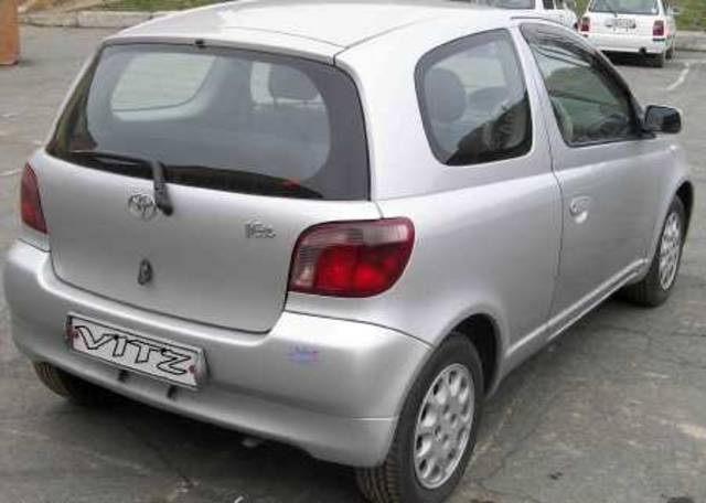 1999 Toyota Vitz