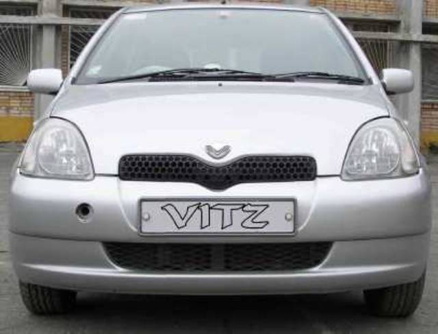 1999 Toyota Vitz