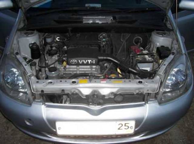 1999 Toyota Vitz