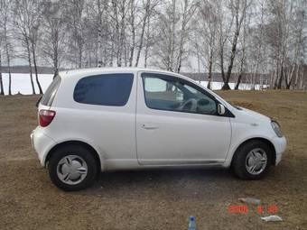 1999 Toyota Vitz