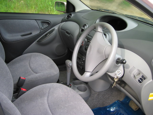 1999 Toyota Vitz