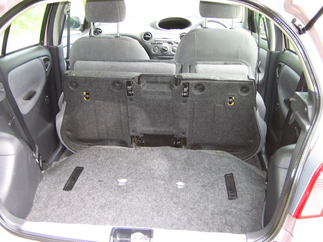 1999 Toyota Vitz