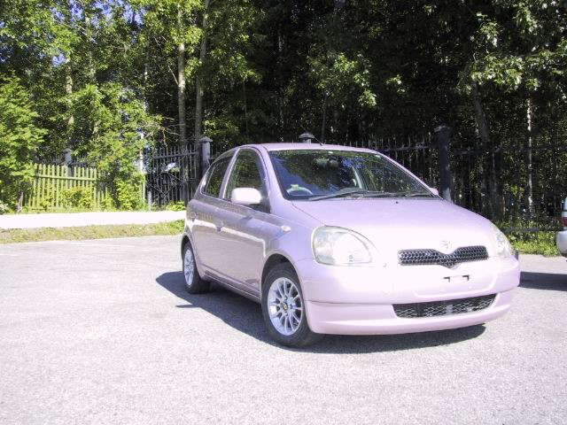 1999 Toyota Vitz