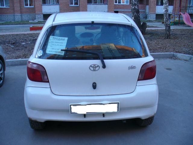 1999 Toyota Vitz