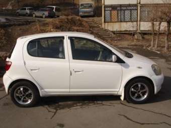 1999 Vitz