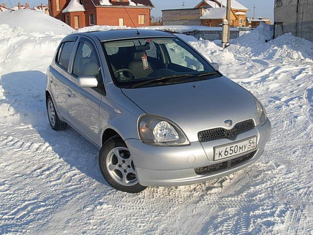 1999 Toyota Vitz