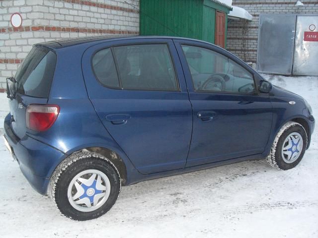 1999 Toyota Vitz