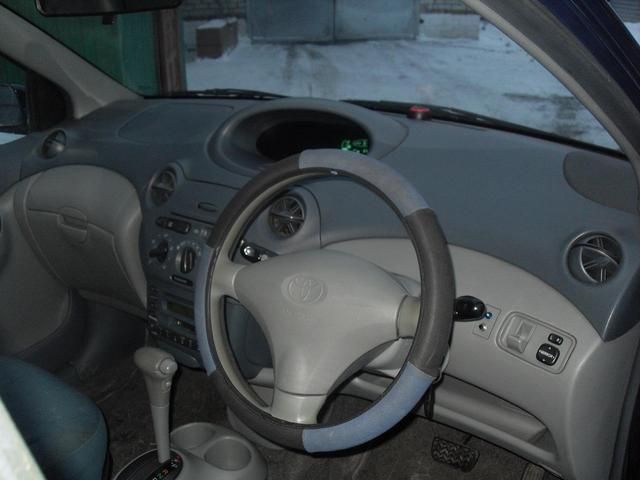 1999 Toyota Vitz