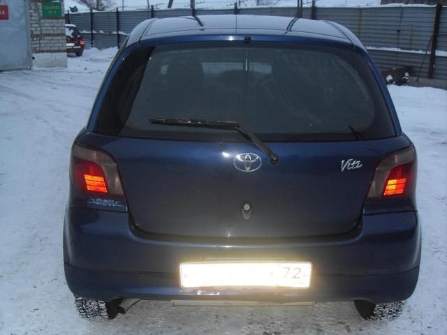 1999 Toyota Vitz