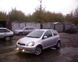 1999 Toyota Vitz