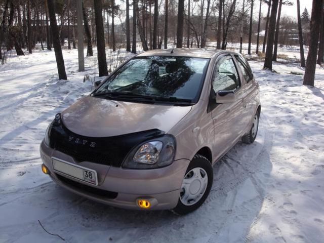 1999 Toyota Vitz