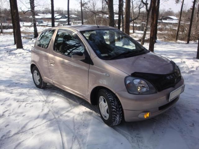 1999 Toyota Vitz