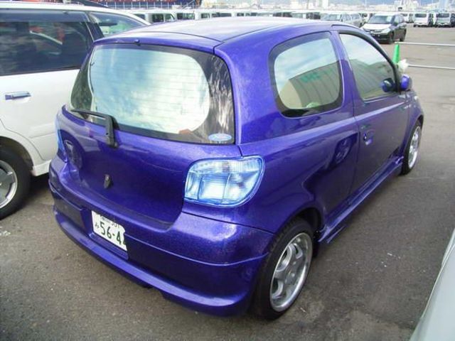 1999 Toyota Vitz