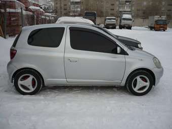 1999 Toyota Vitz