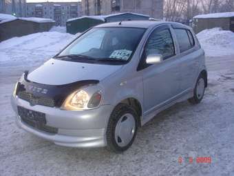 1999 Toyota Vitz