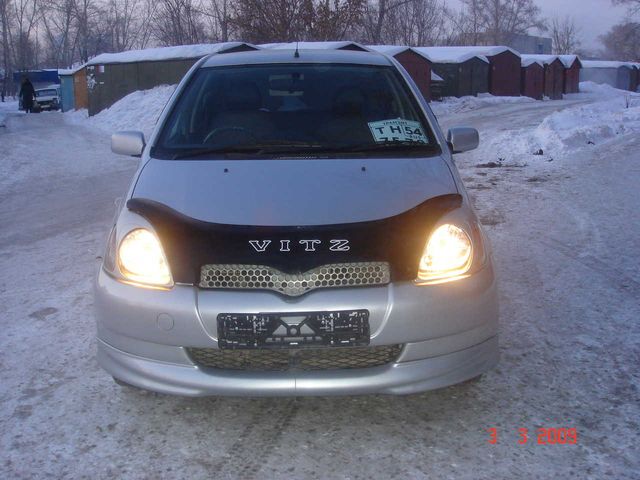 1999 Toyota Vitz