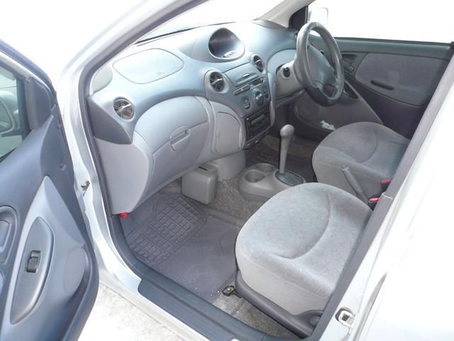 1999 Toyota Vitz