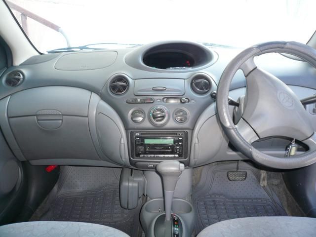 1999 Toyota Vitz