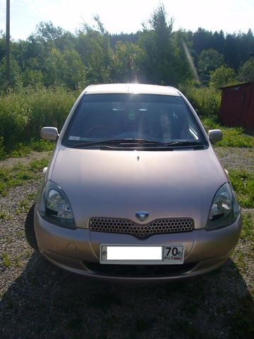 1999 Toyota Vitz