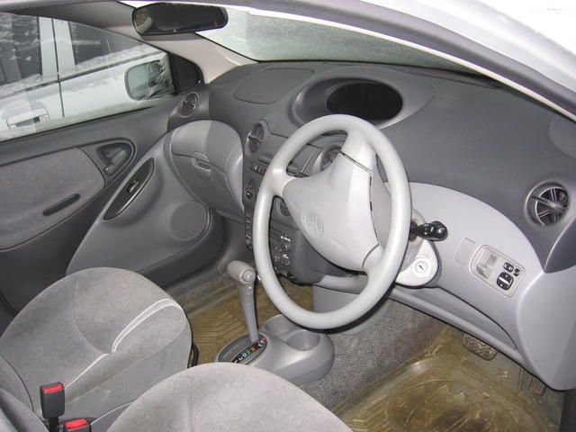 1999 Toyota Vitz