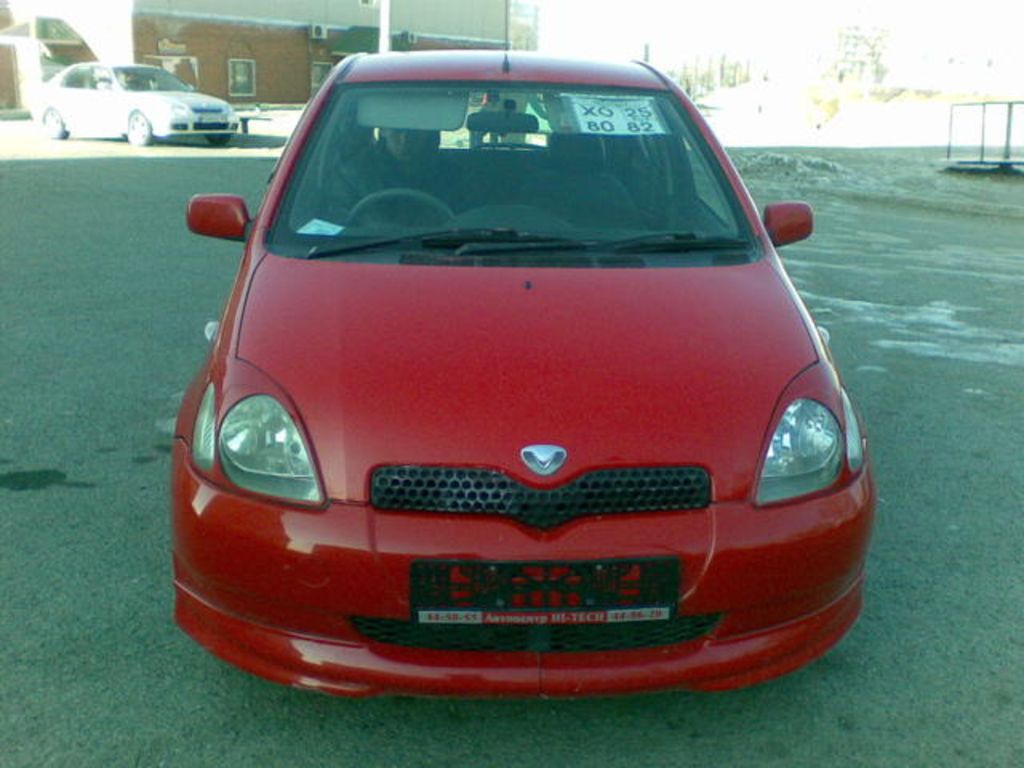 1999 Toyota Vitz