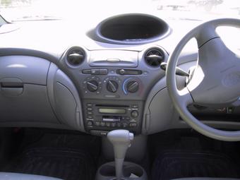 1999 Toyota Vitz