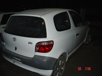 1999 Toyota Vitz Pics