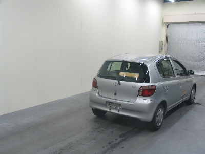 1999 Toyota Vitz Wallpapers